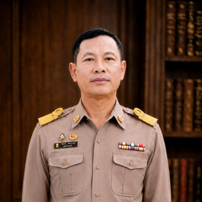 นายชัดสกร พิกุลทอง